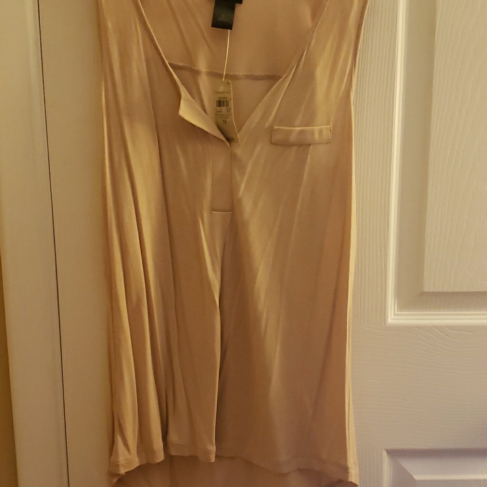 Womens Beige Tank M NWWT $7.00